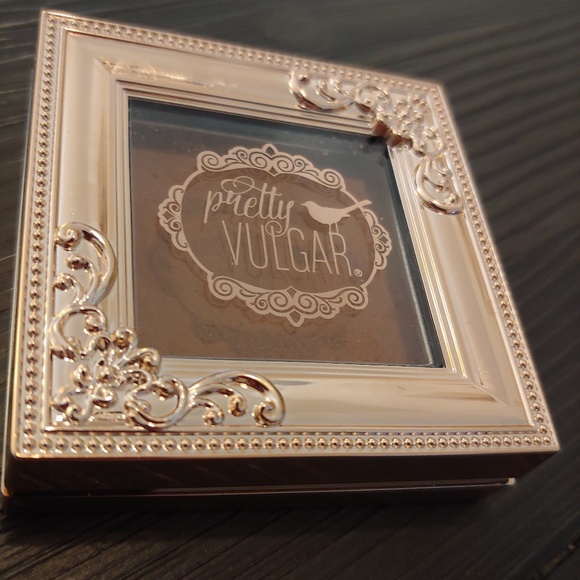 Bronzer - Picture 3 of 3